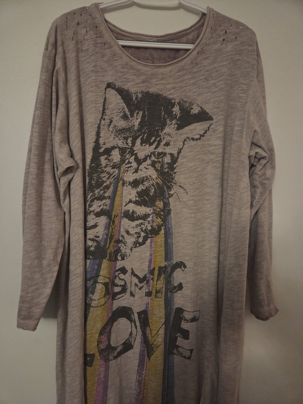 Magnolia Pearl Dusty Mauve Graphic Tee Dress with Cherub Print - Picture 4 of 5